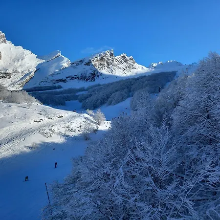 Διαμέρισμα La Campana 107 *